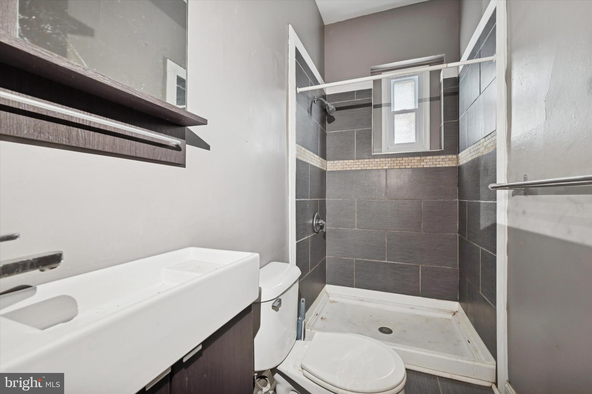 4011 SPRING GARDEN STREET