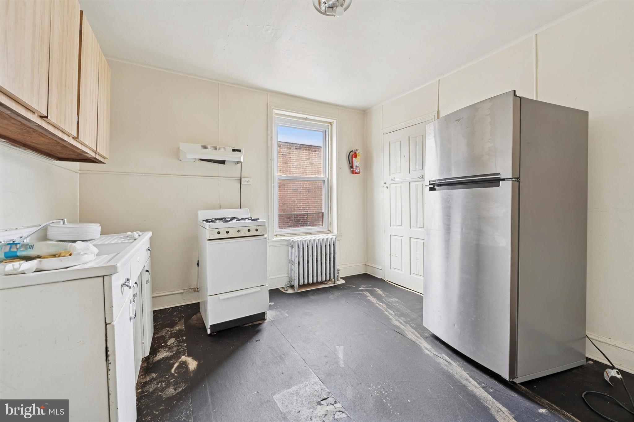 4011 SPRING GARDEN STREET