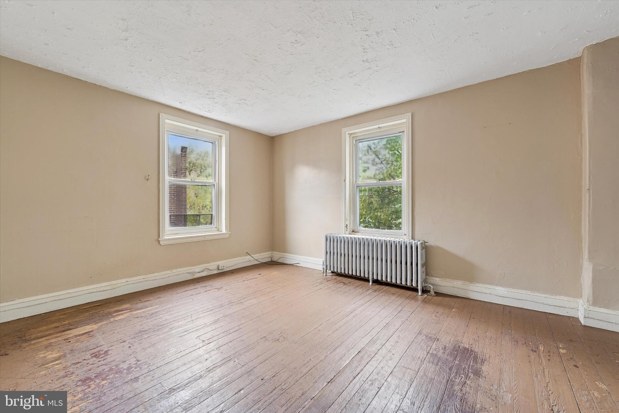 4011 SPRING GARDEN STREET