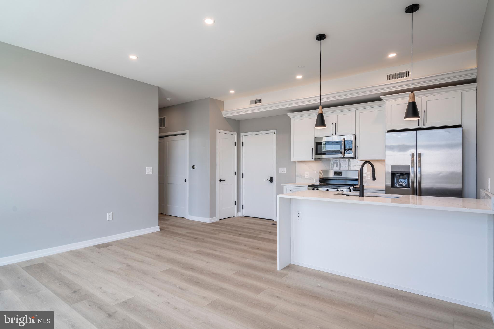 2401 WASHINGTON AVENUE 3E