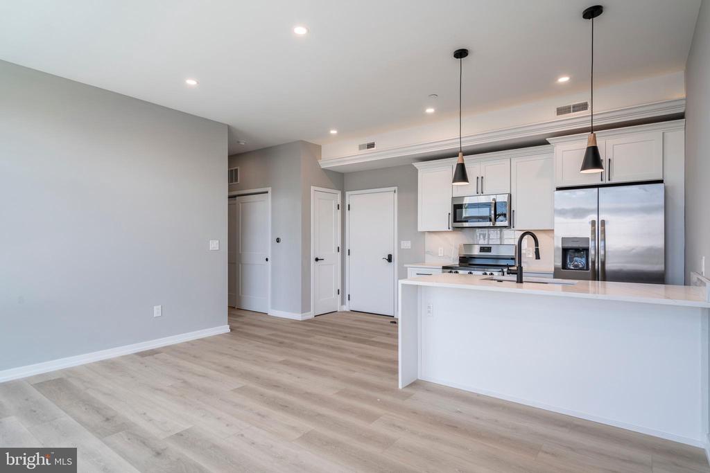 2401 WASHINGTON AVENUE 3E