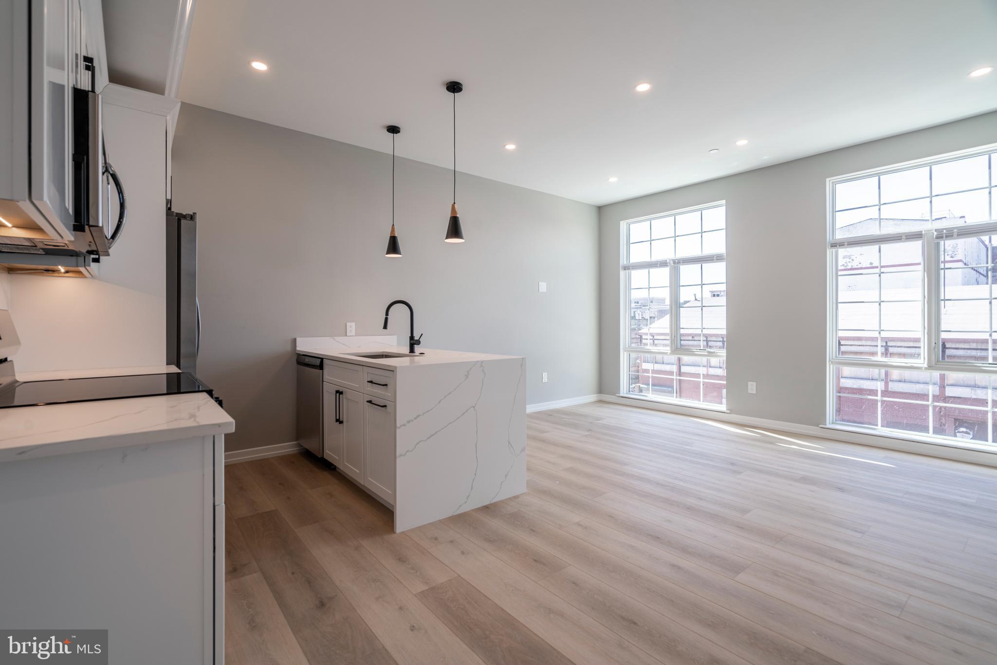 2401 WASHINGTON AVENUE 3E