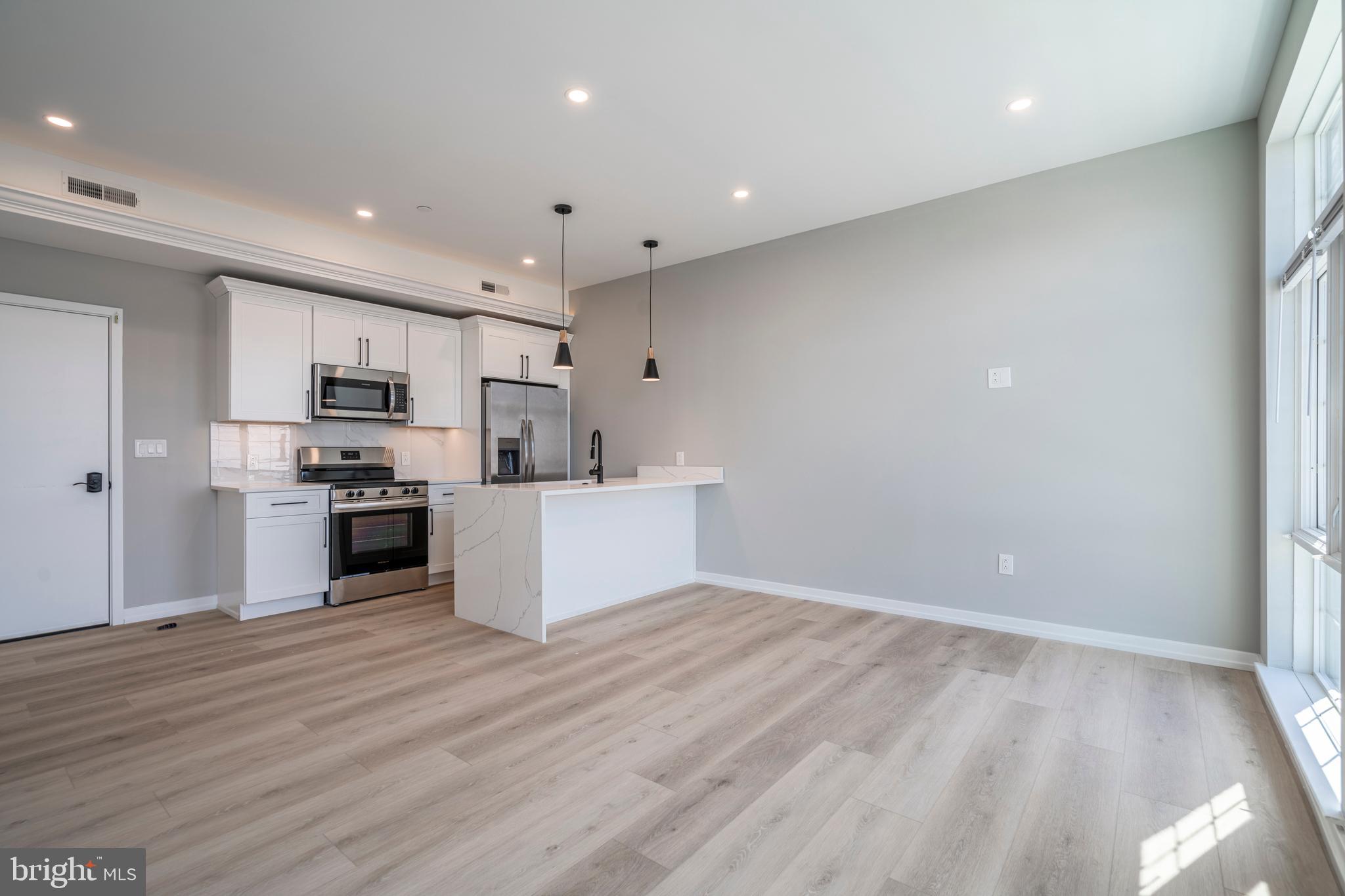 2401 WASHINGTON AVENUE 3E