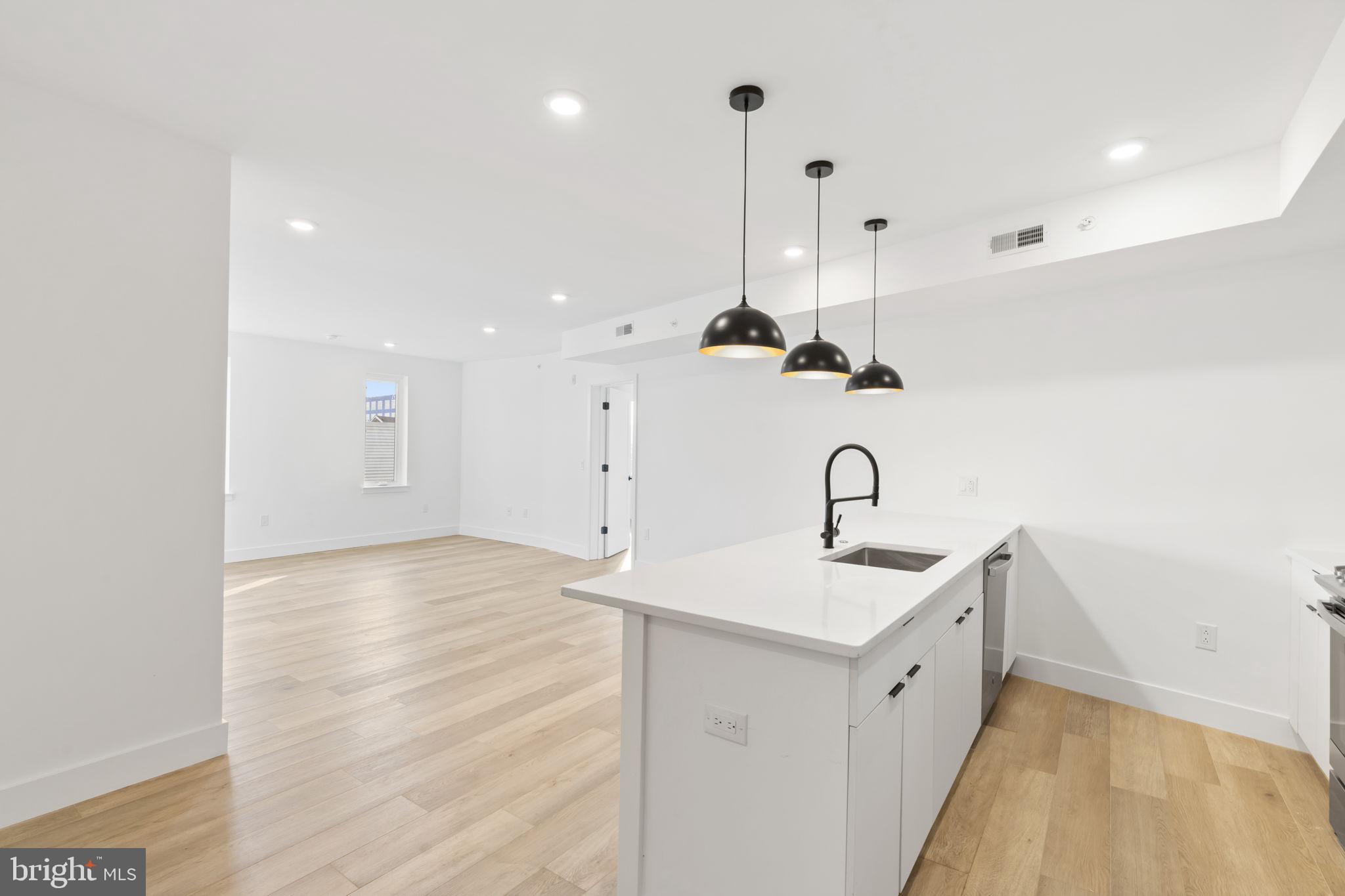 1540 FRANKFORD AVENUE - UNIT 4B