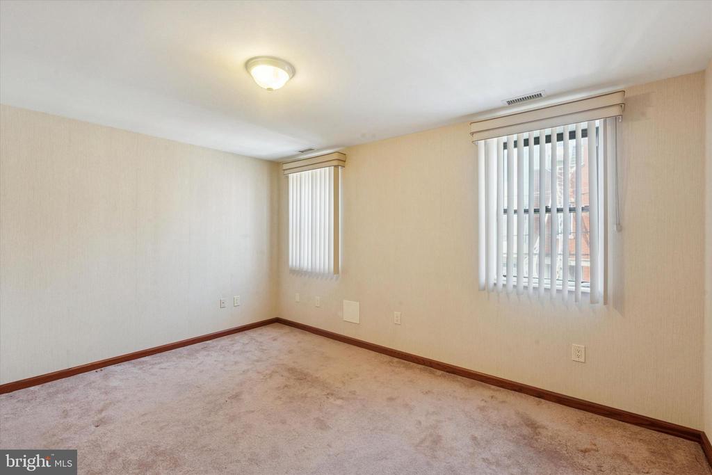 1423 S 8TH STREET
