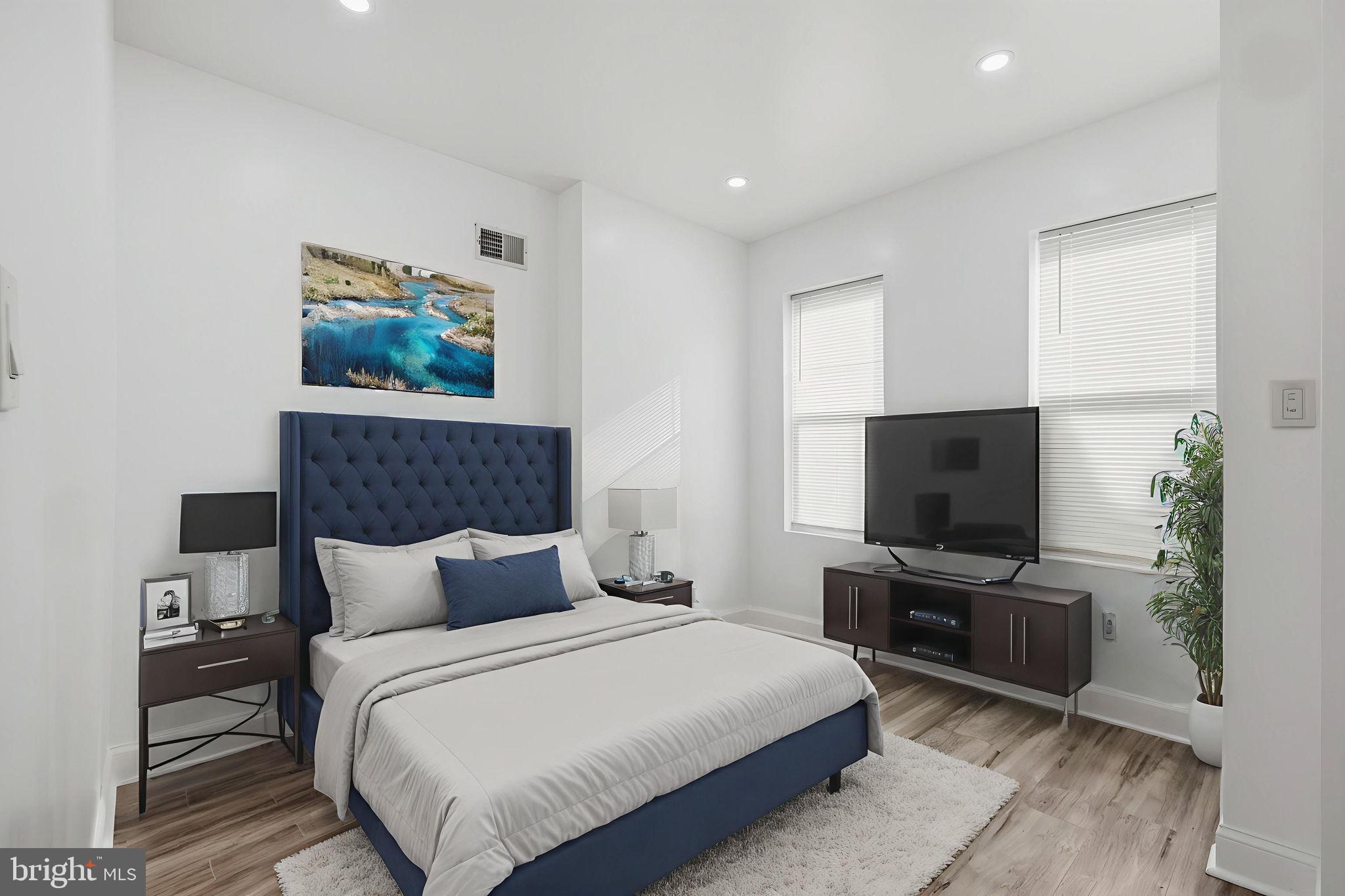 5542 PEMBERTON STREET