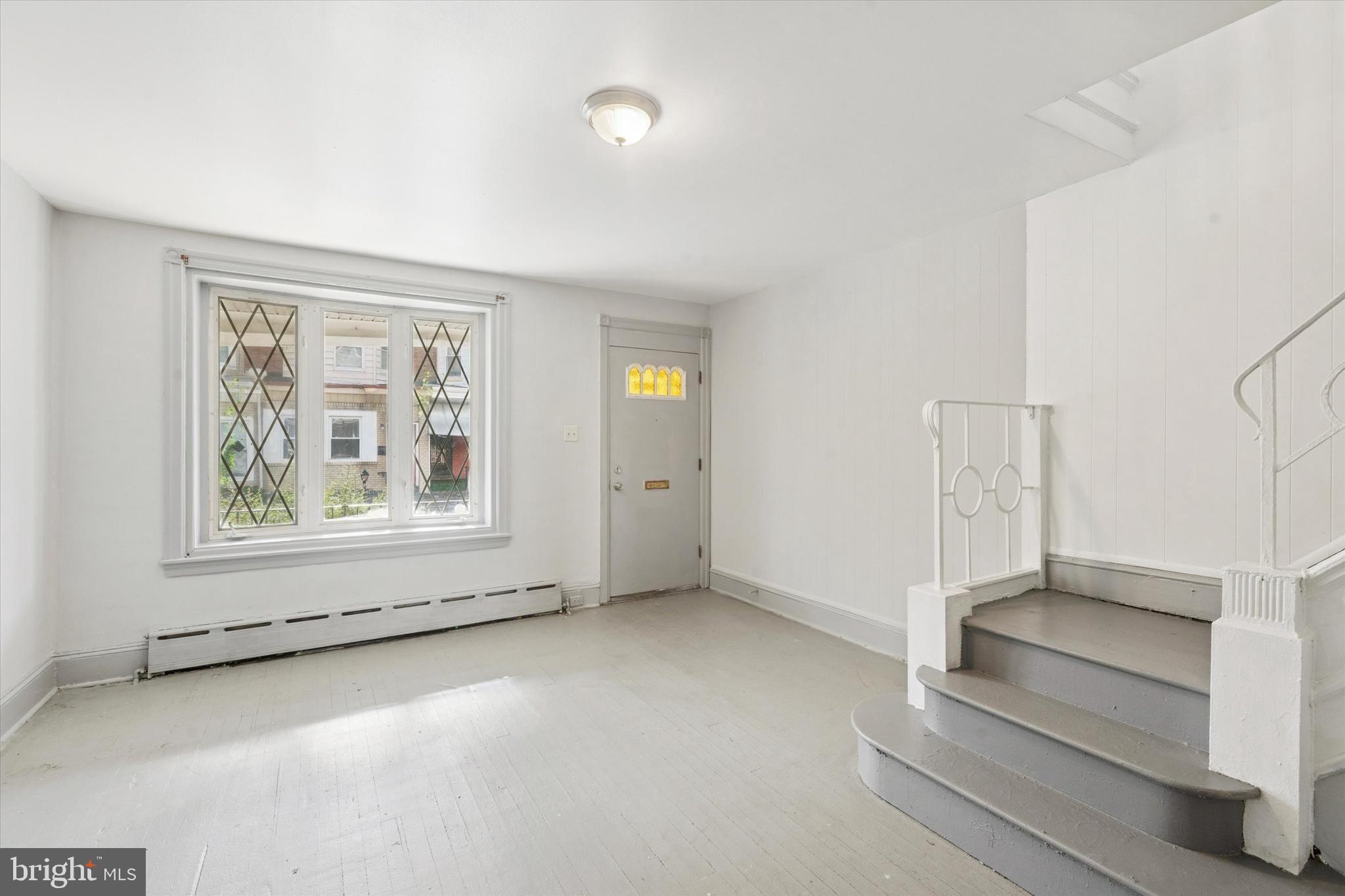 5813 MONTROSE STREET