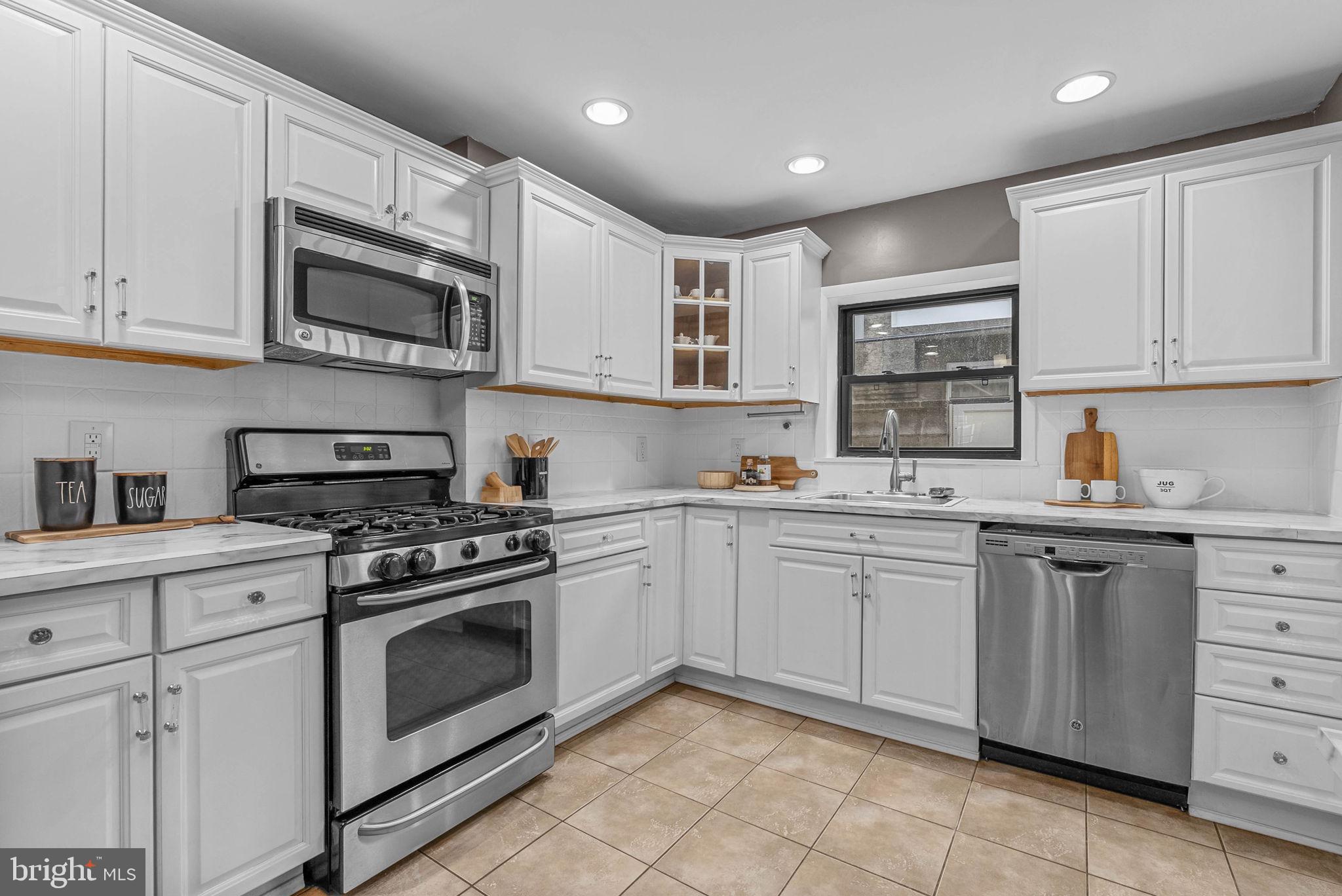 2620 S COLORADO STREET