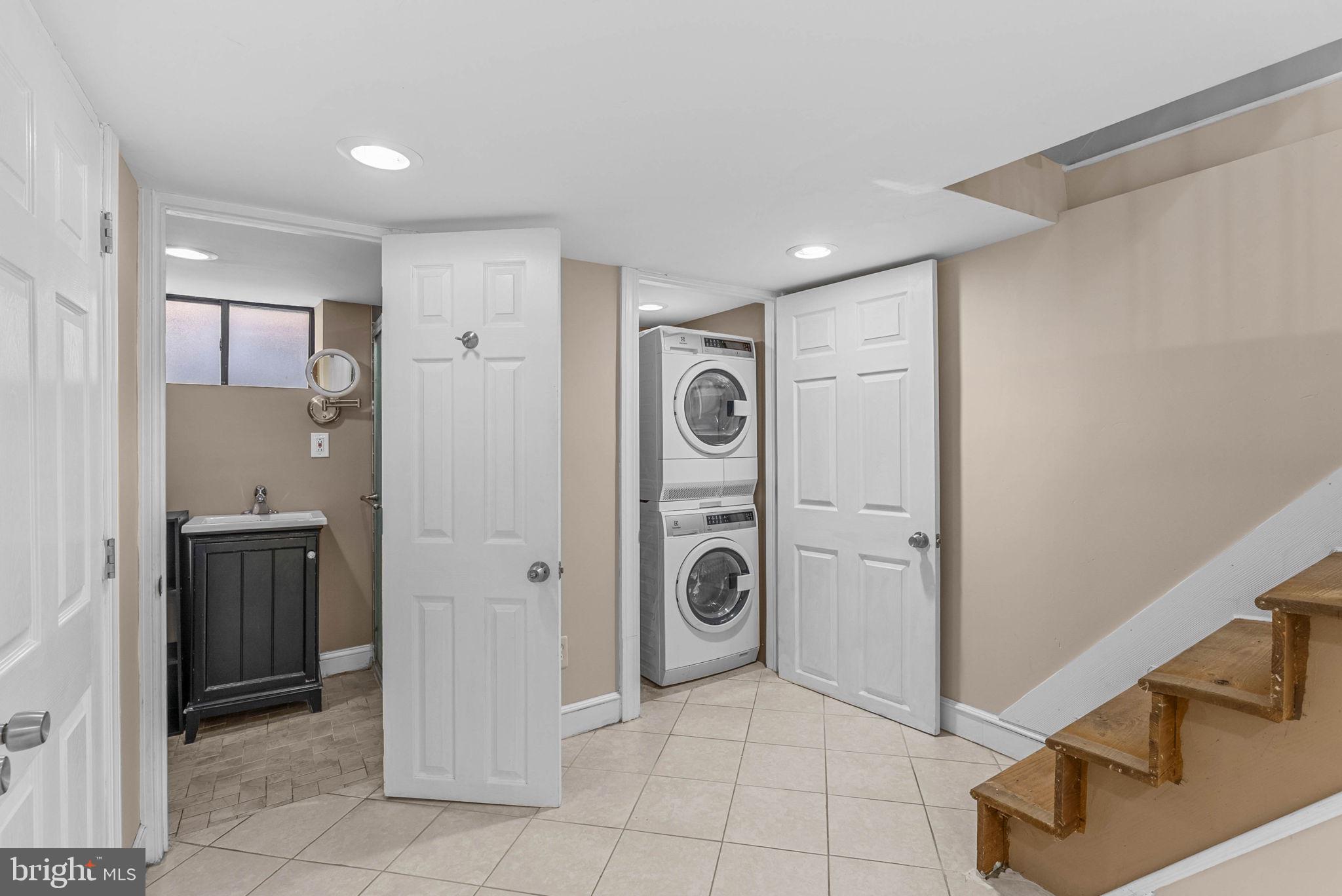 2620 S COLORADO STREET