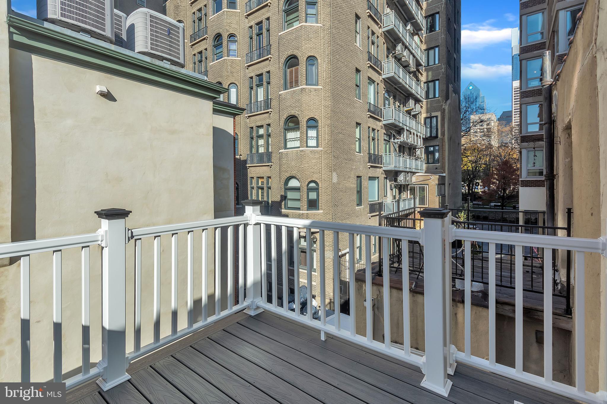 1830 MANNING STREET R 2