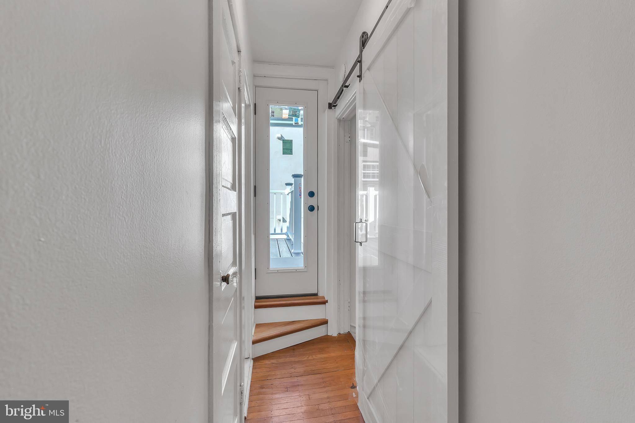 1830 MANNING STREET R 2