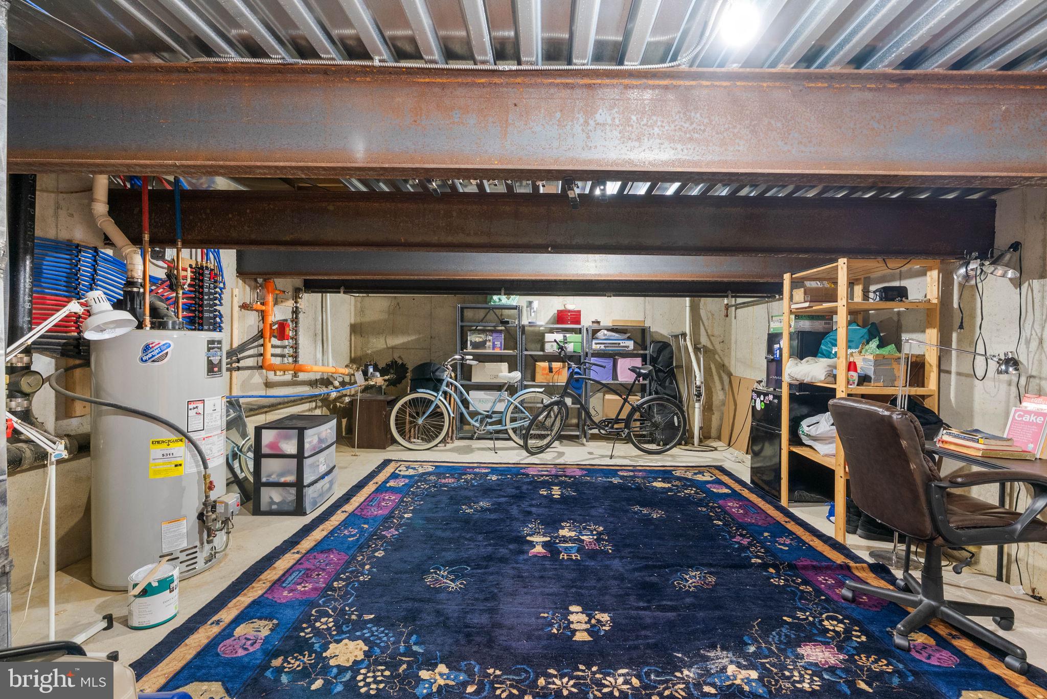 1423 S HOWARD STREET