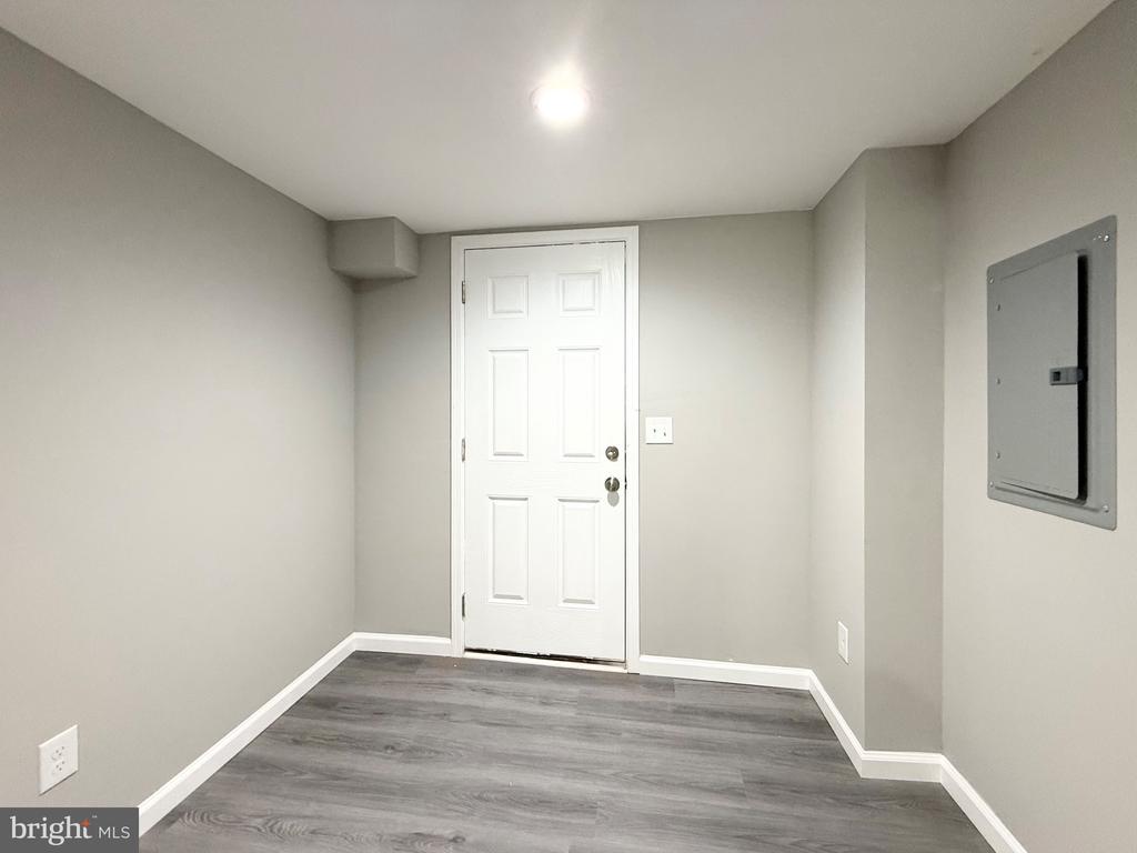 1741 N 59TH