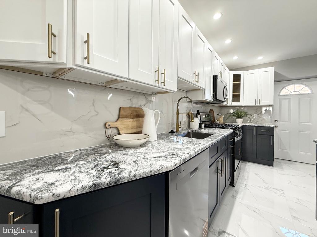 1741 N 59TH