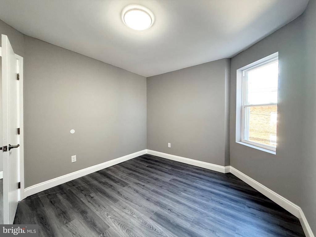 1741 N 59TH