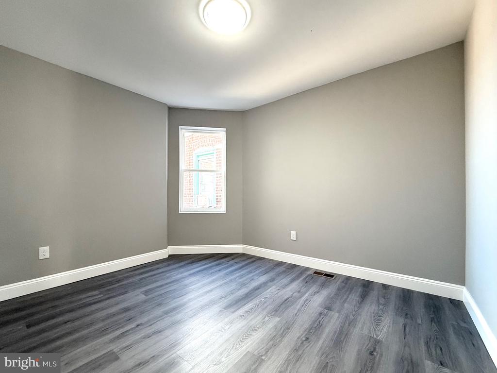 1741 N 59TH