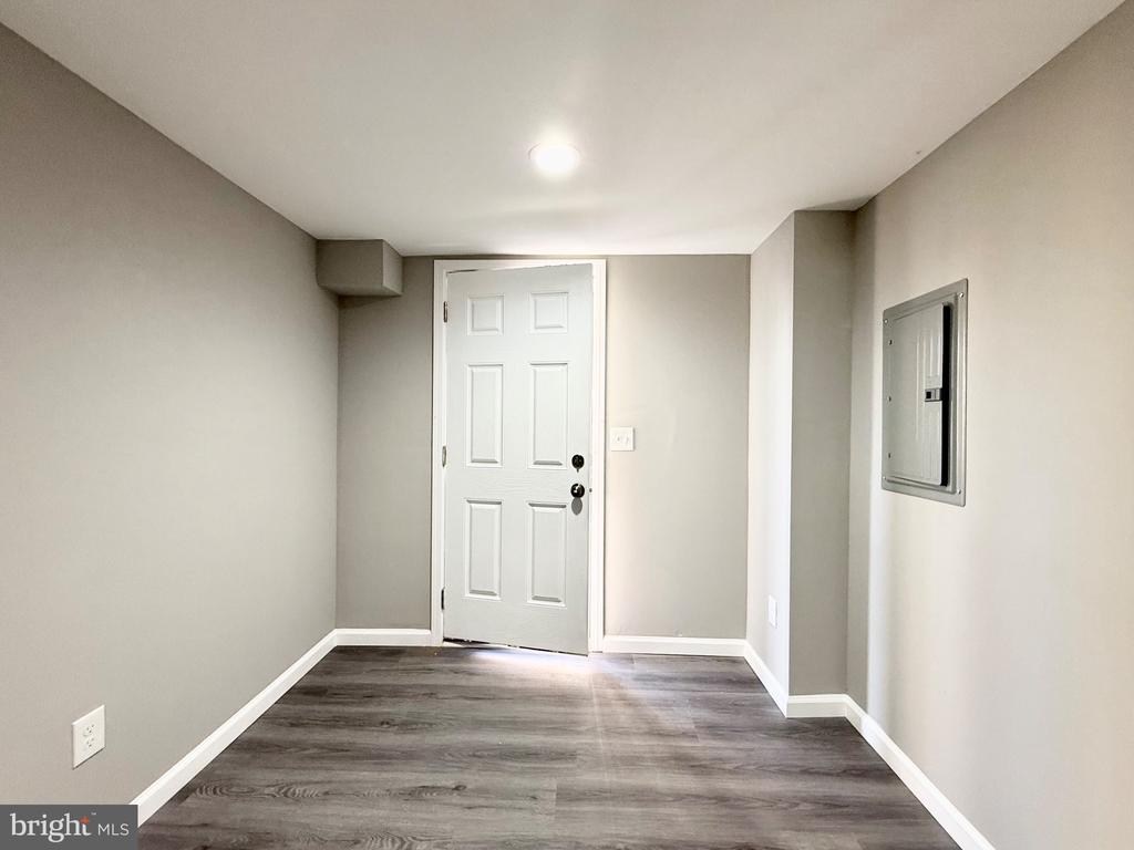 1741 N 59TH