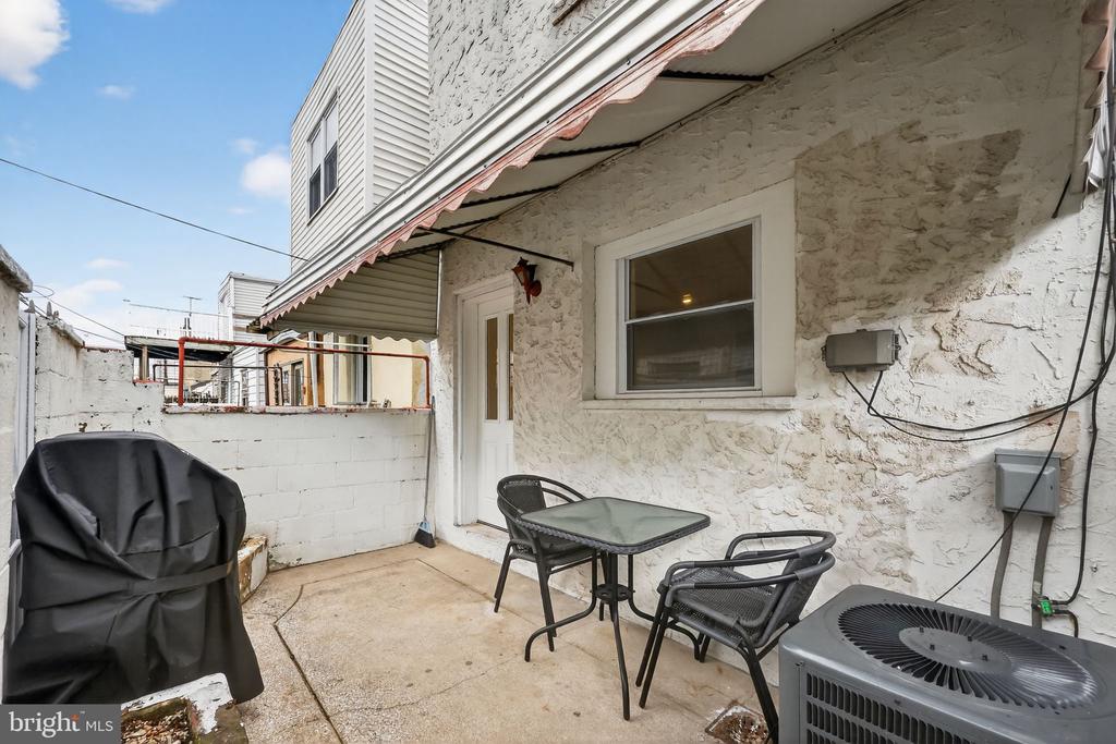 352 TREE STREET