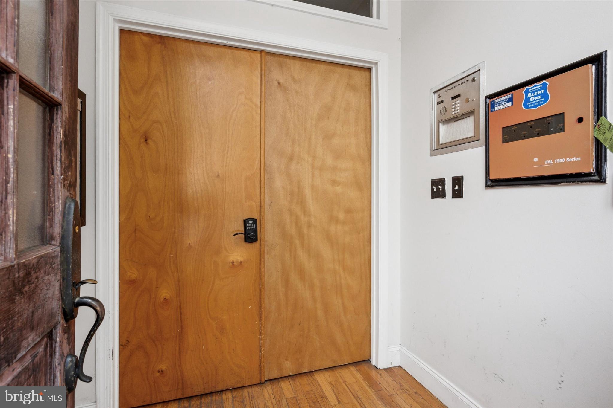 1538 CHRISTIAN STREET 2