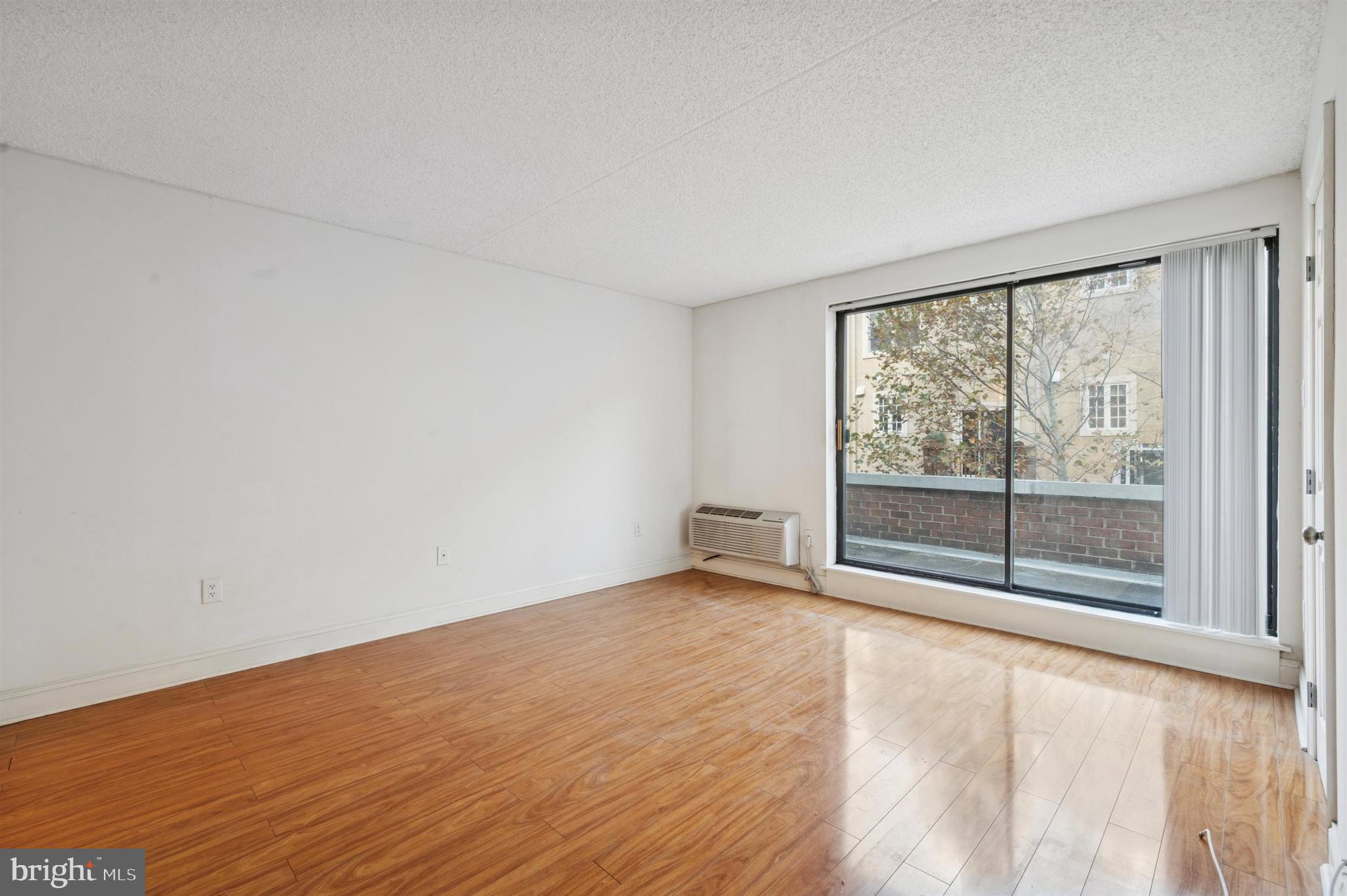 200 LOMBARD STREET 10 GU11