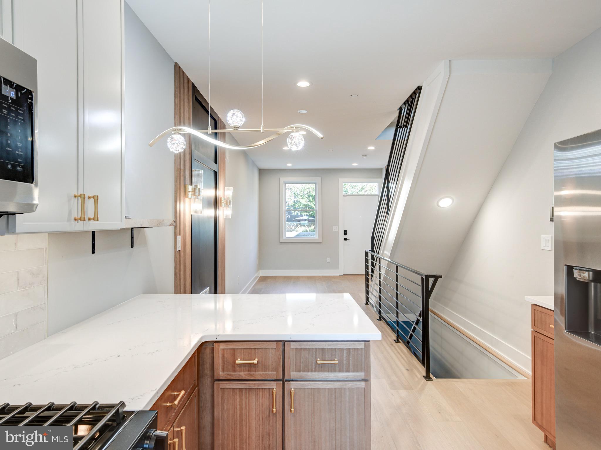 1702 N ORIANNA STREET