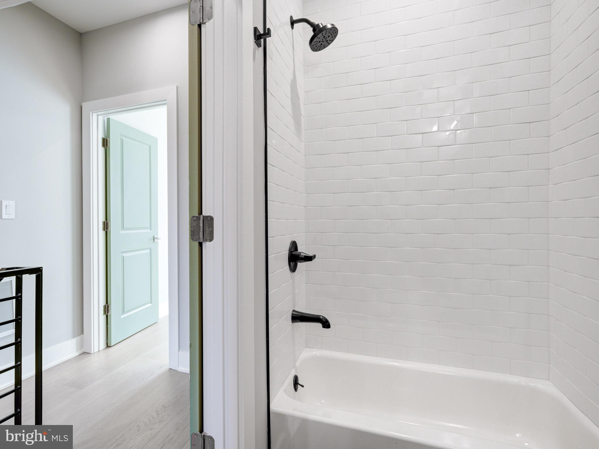 1702 N ORIANNA STREET