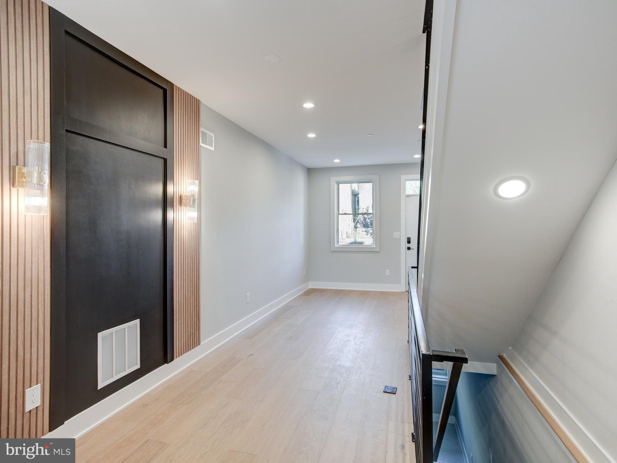 1702 N ORIANNA STREET