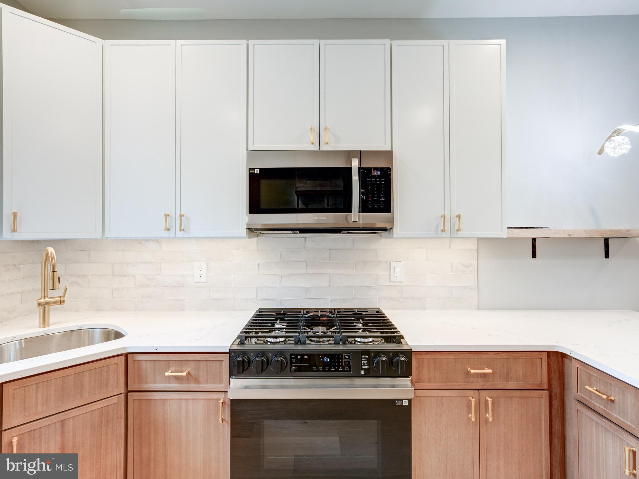 1702 N ORIANNA STREET