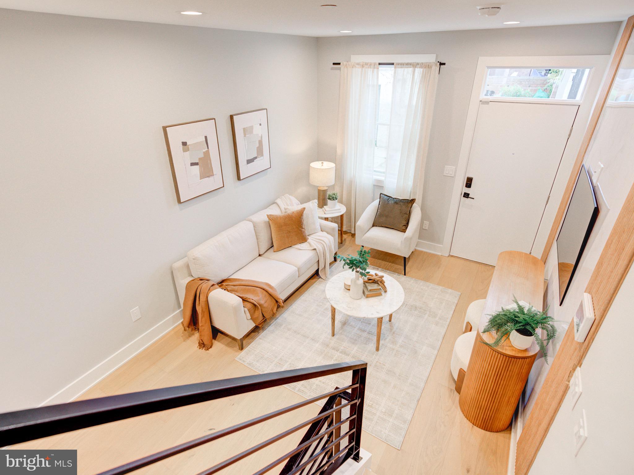 1702 N ORIANNA STREET