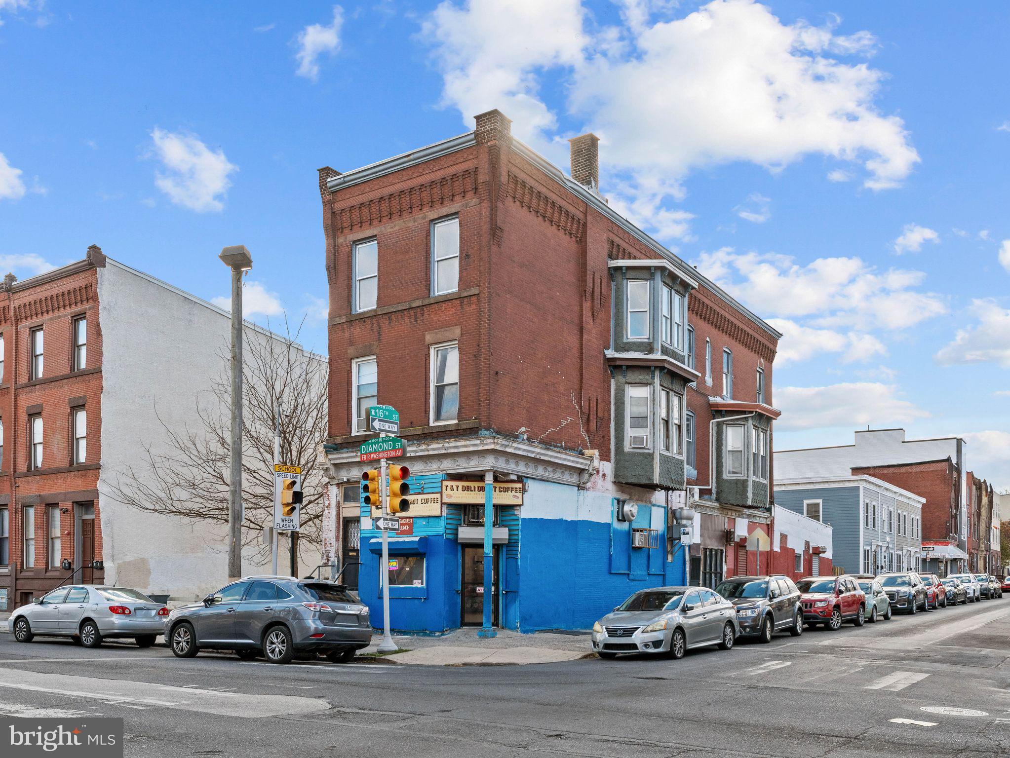 1542 W DIAMOND STREET