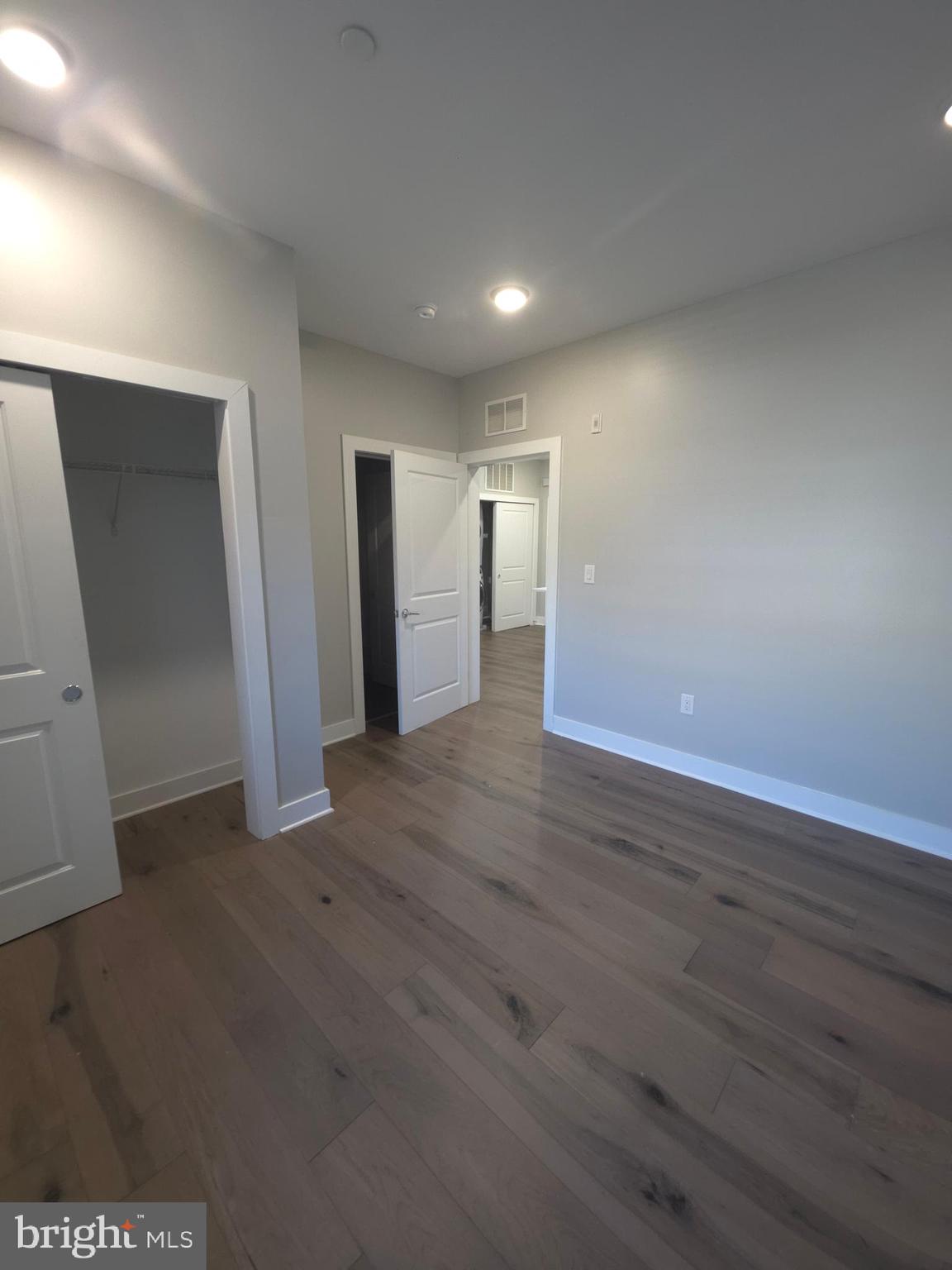 3925 HAVERFORD AVENUE 305