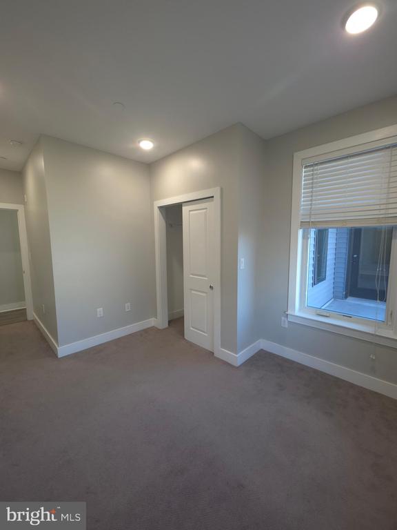 3925 HAVERFORD AVENUE 305