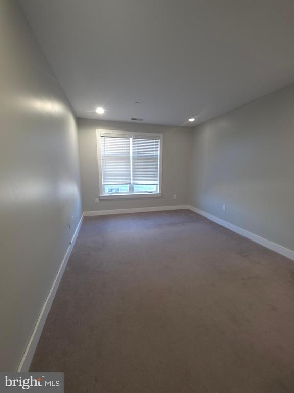 3925 HAVERFORD AVENUE 305