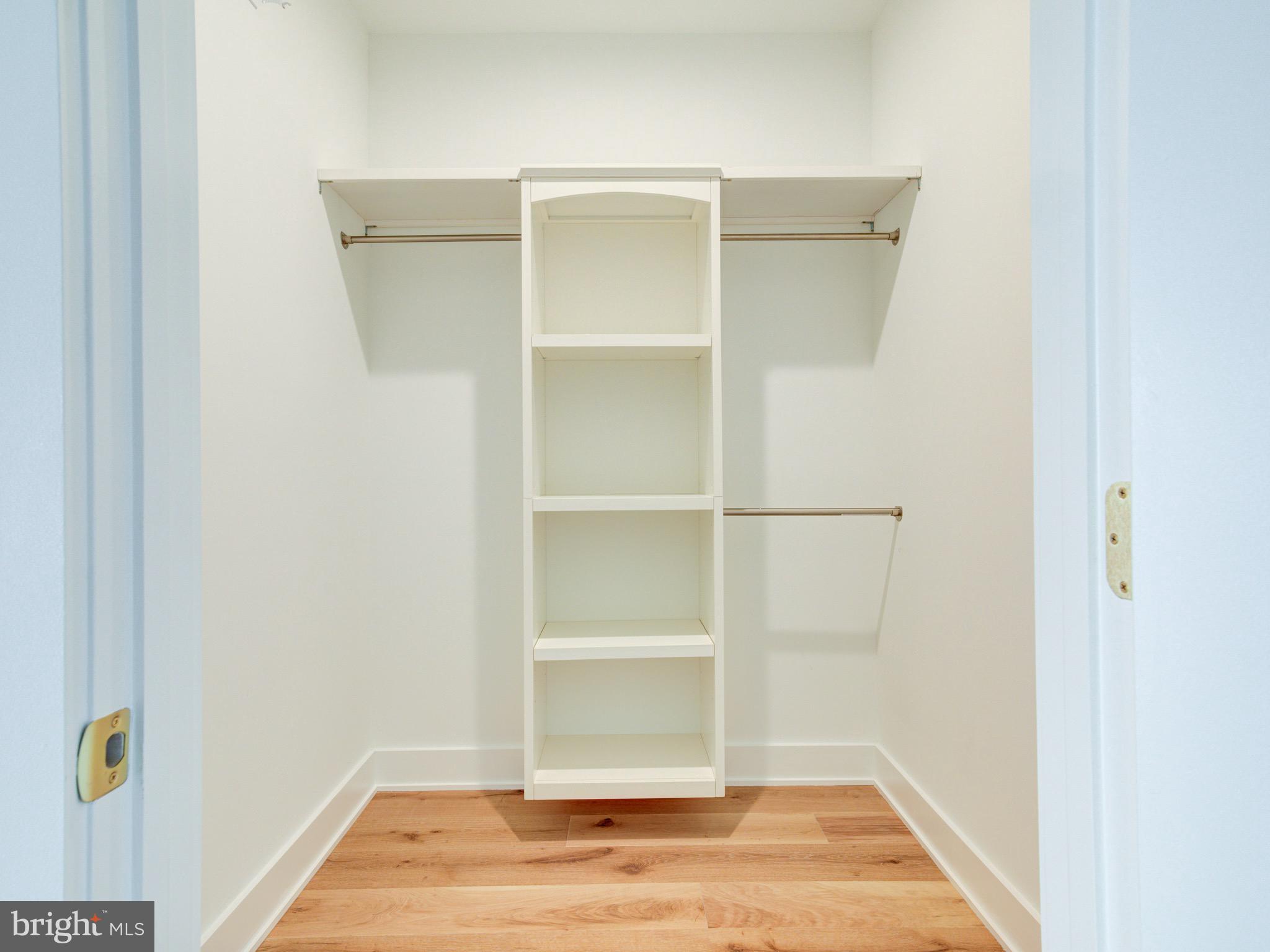 1019 E PALMER STREET