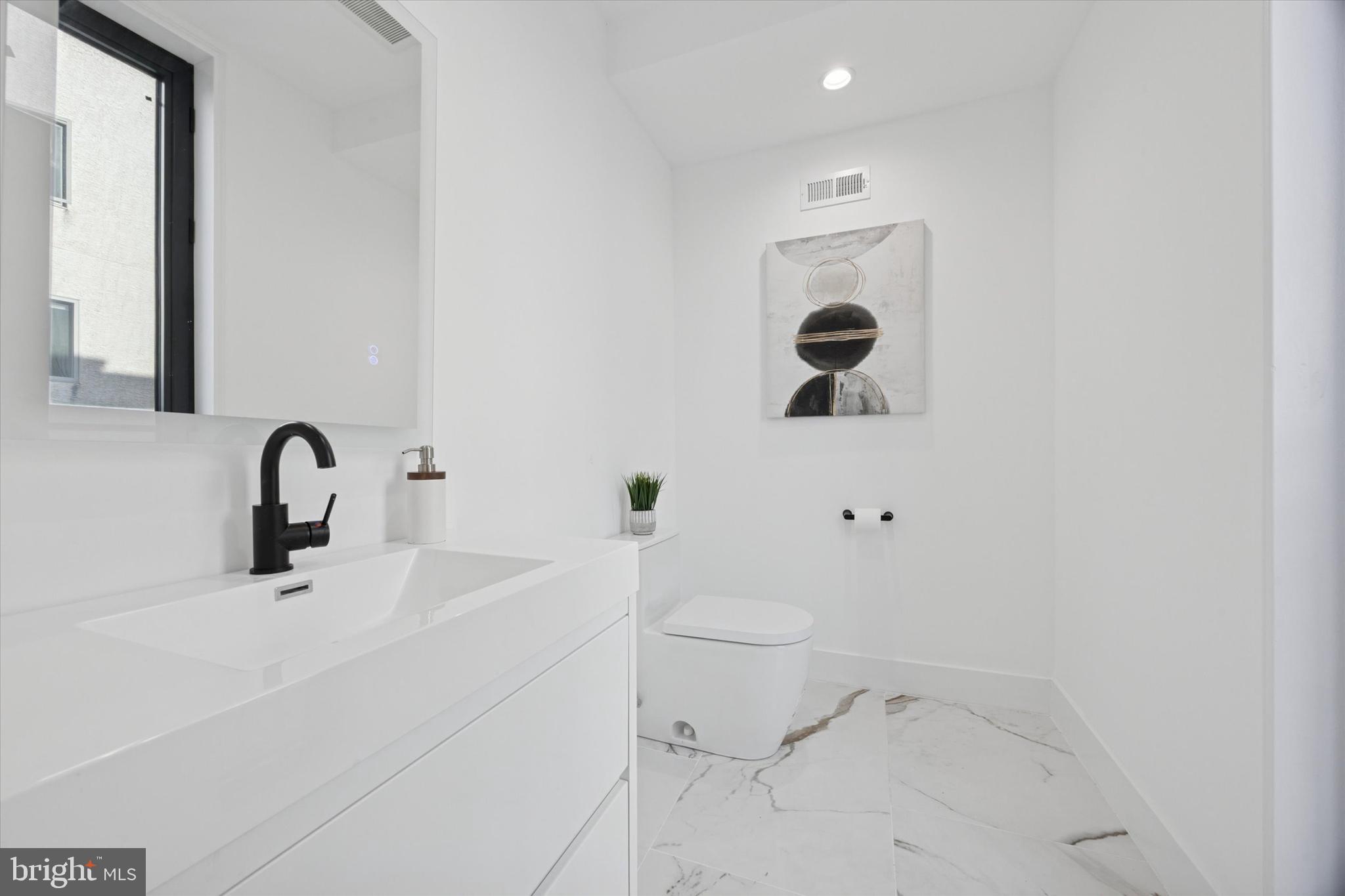 1843 HARTRANFT STREET A103