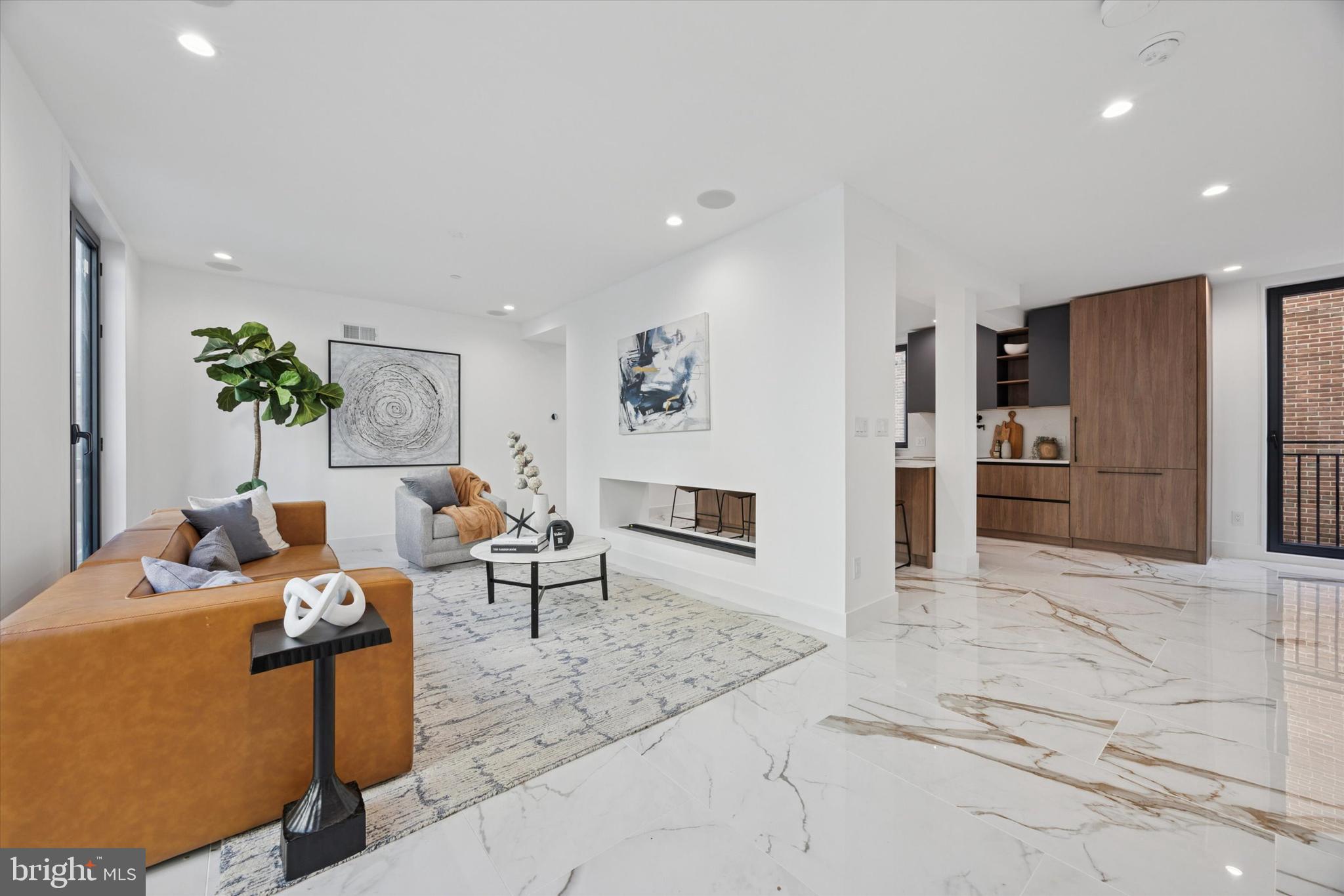 1843 HARTRANFT STREET A103