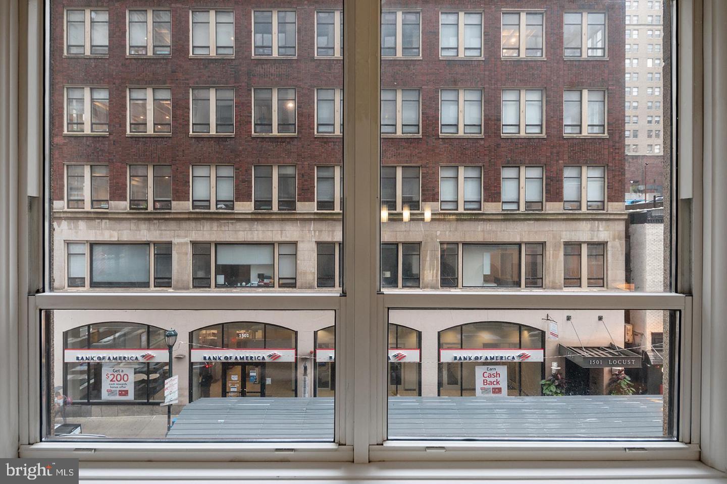 1425 LOCUST STREET 2D