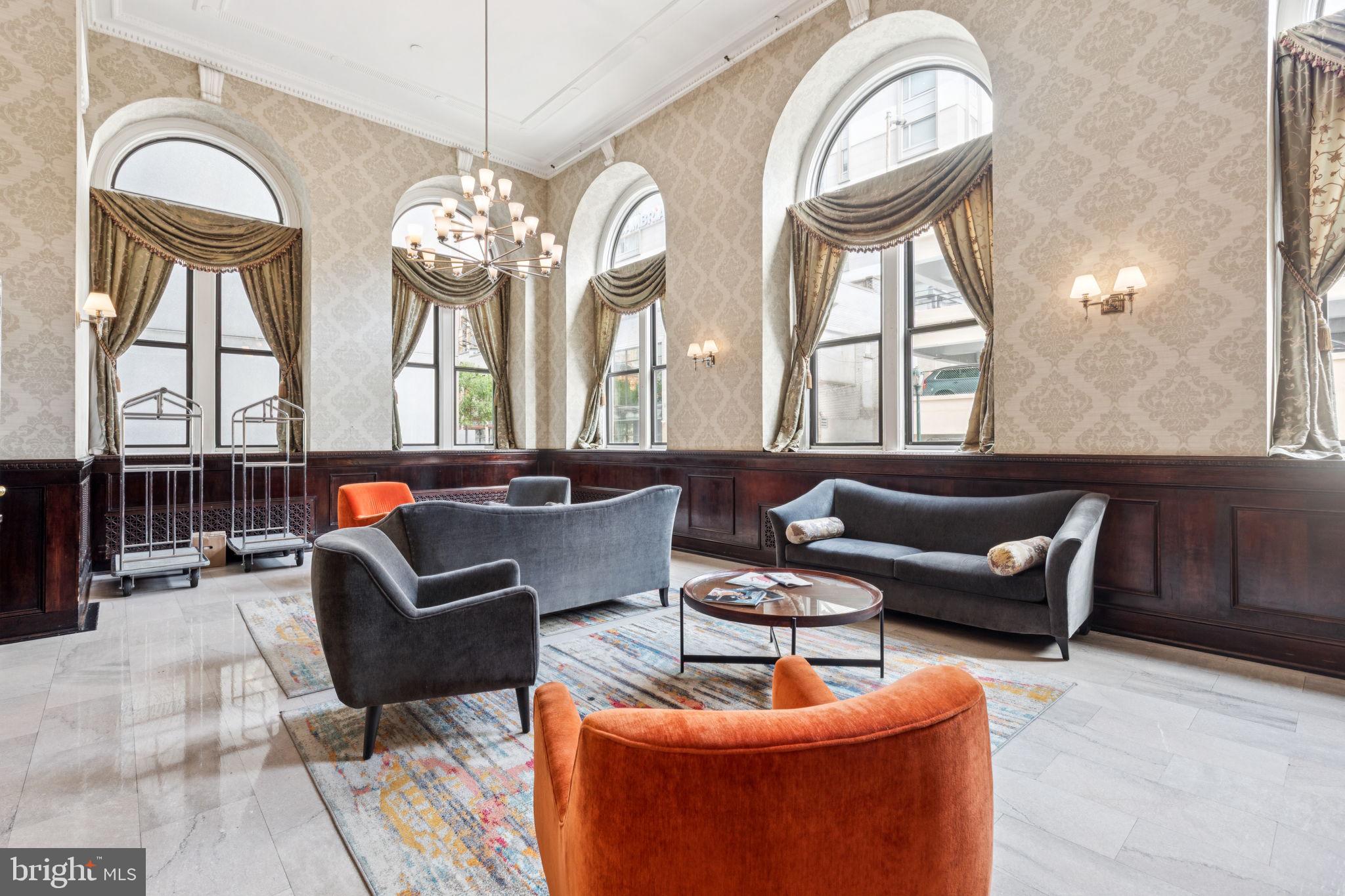 1324 LOCUST STREET 528