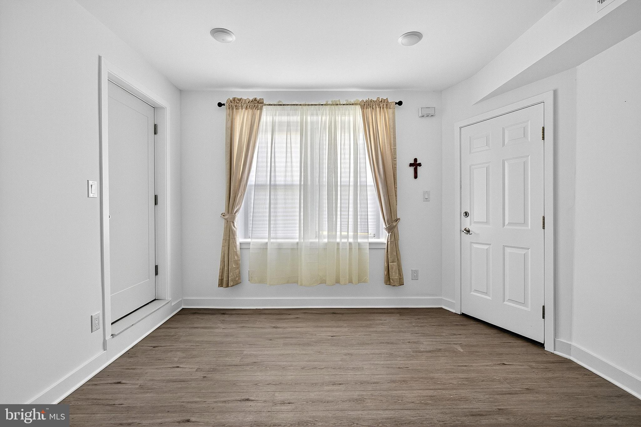 1650 W CHELTENHAM AVENUE 1 ST FL