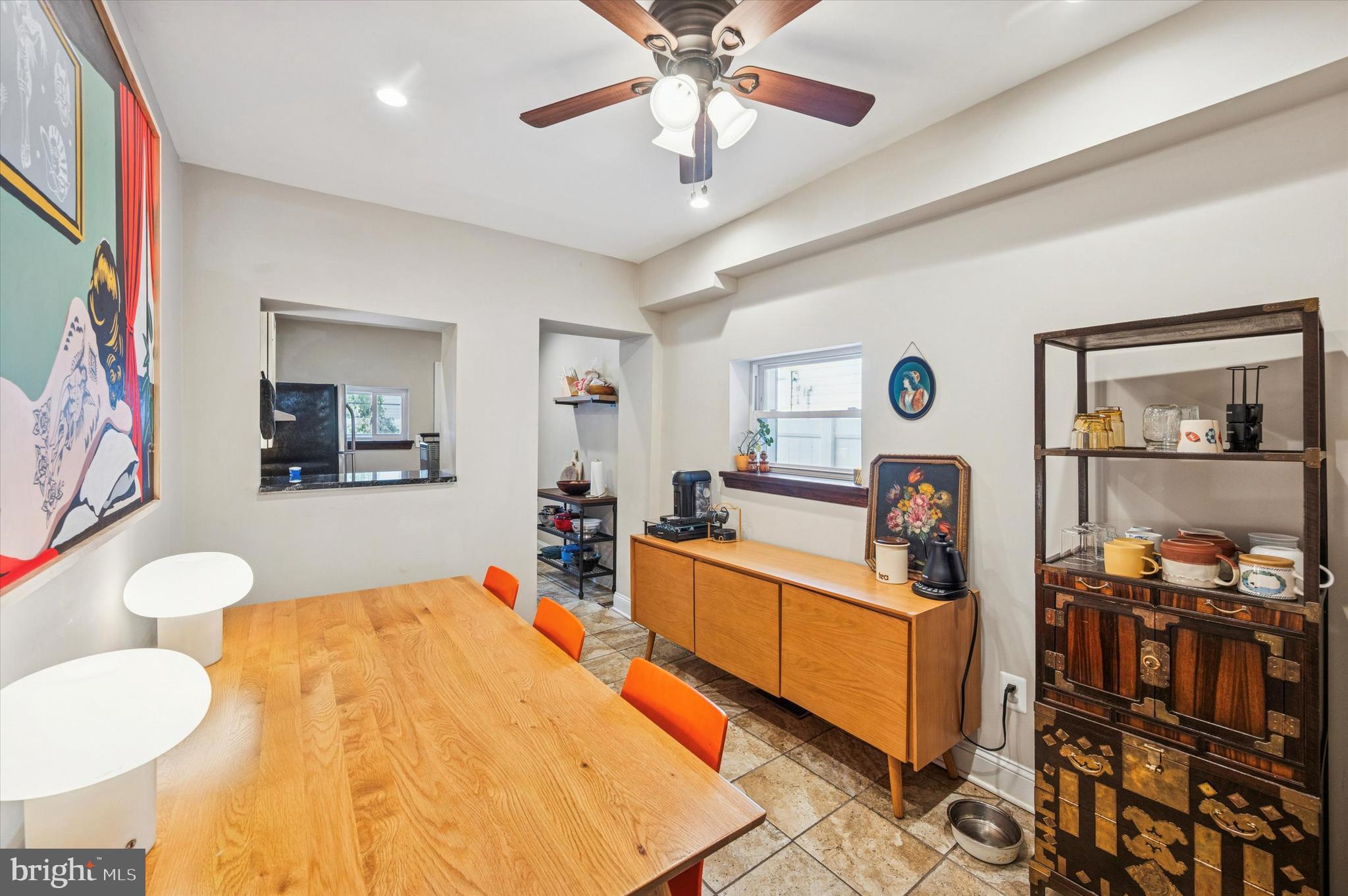 2034 E HUNTINGDON STREET