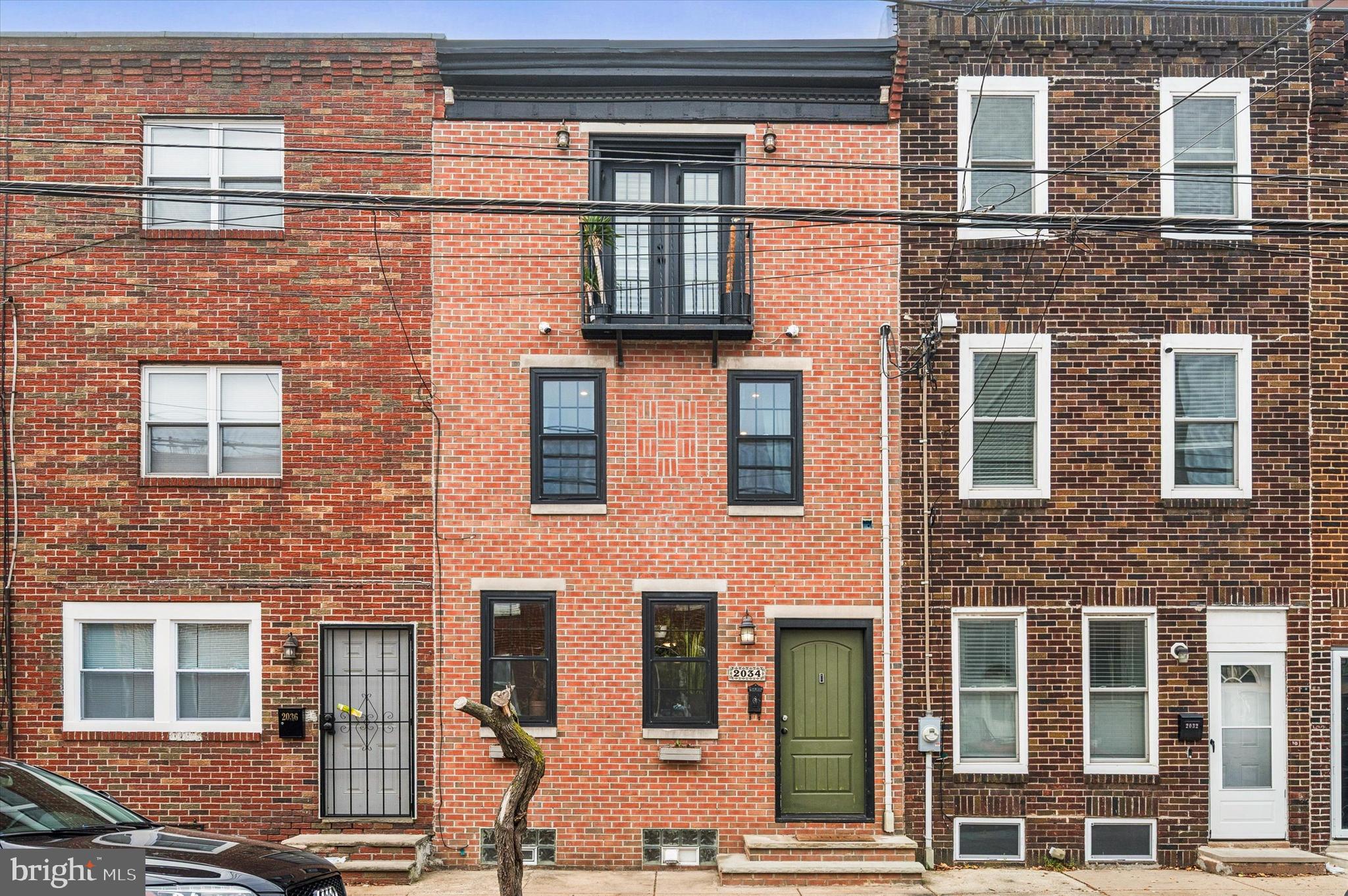 2034 E HUNTINGDON STREET