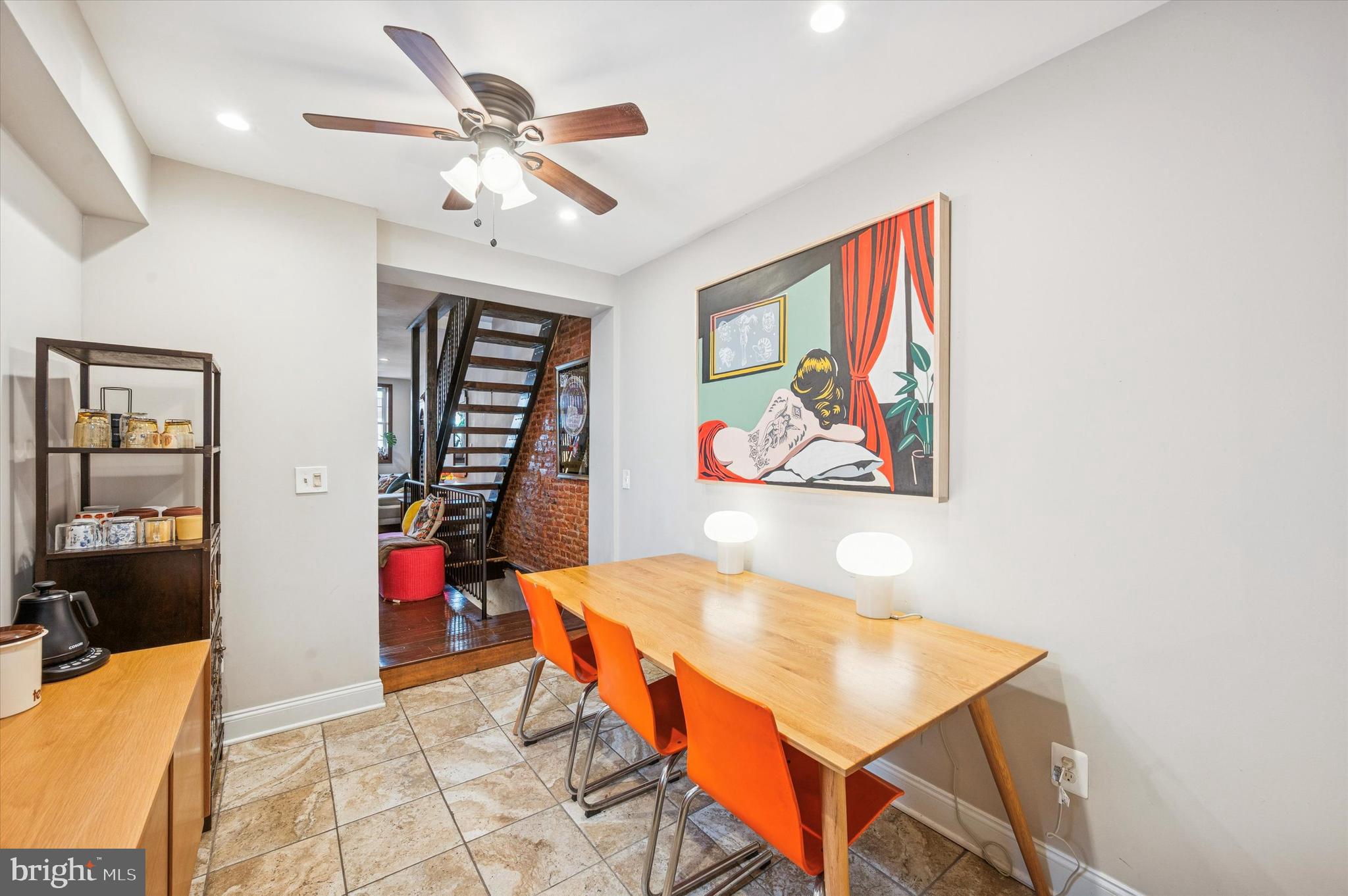 2034 E HUNTINGDON STREET