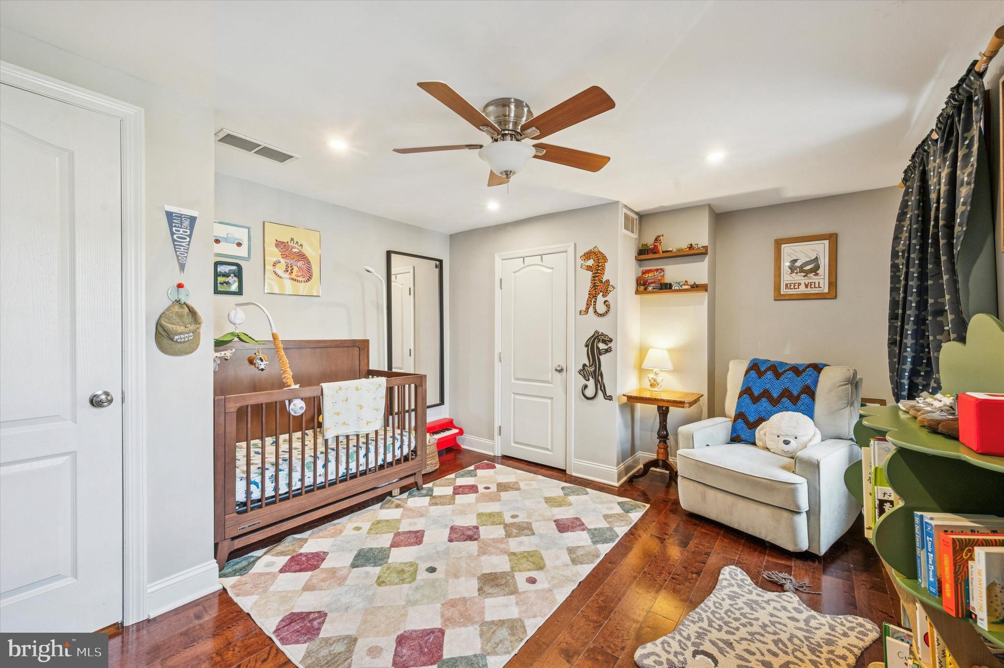 2034 E HUNTINGDON STREET