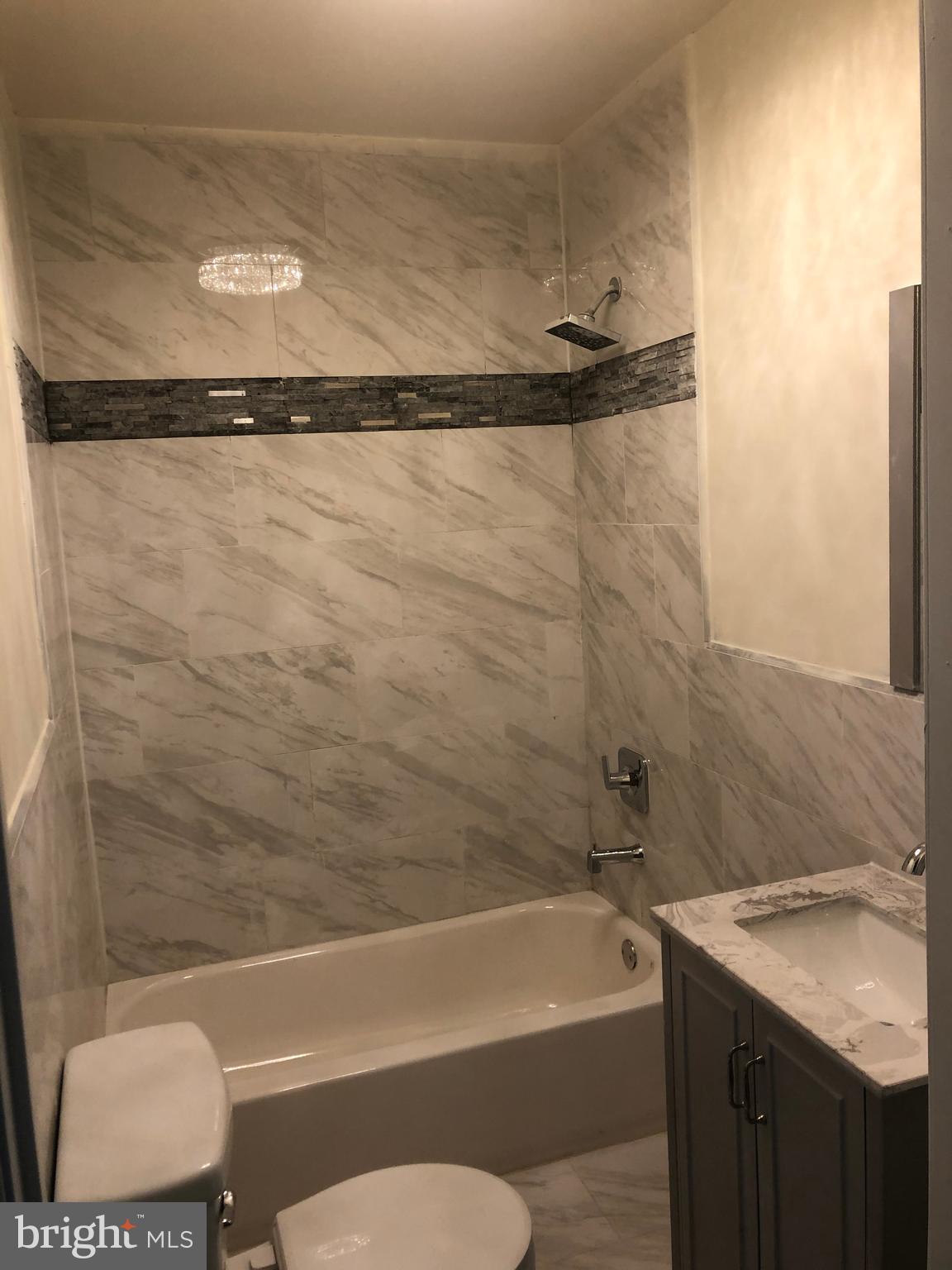 138 N DEARBORN STREET