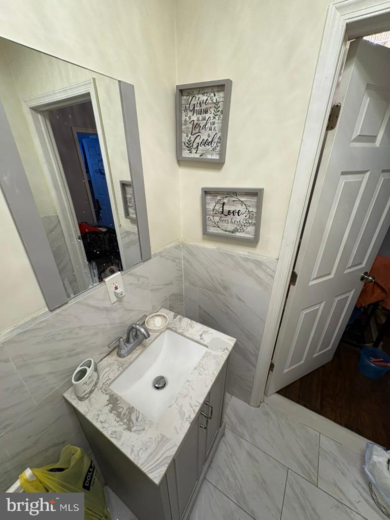 138 N DEARBORN STREET