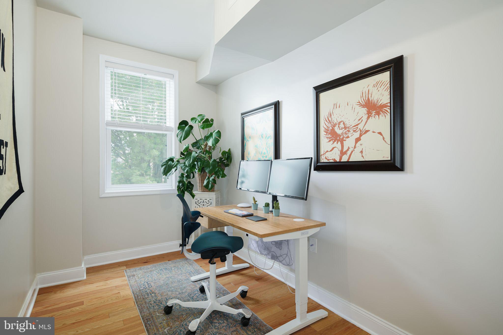 2215 E BOSTON STREET