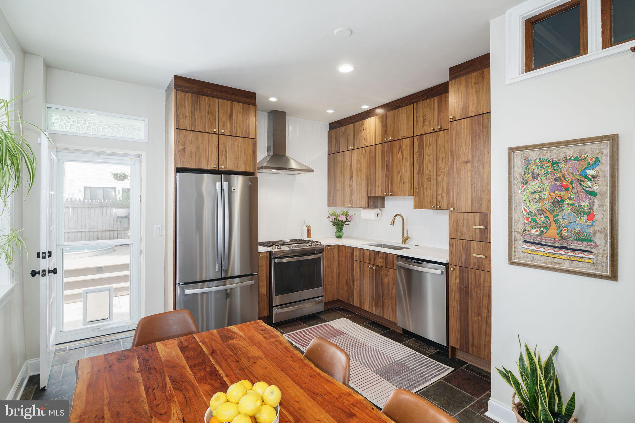 2215 E BOSTON STREET