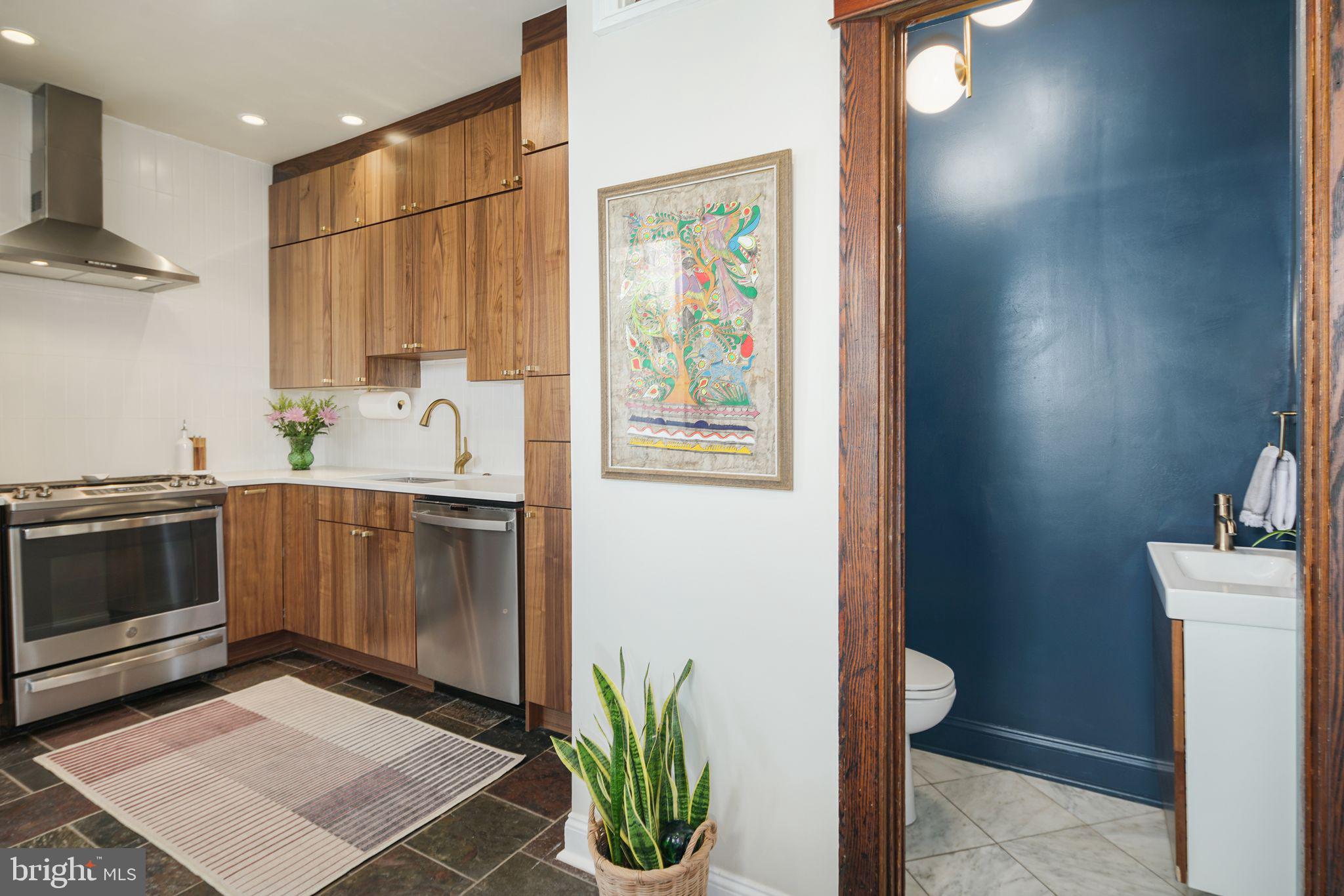 2215 E BOSTON STREET