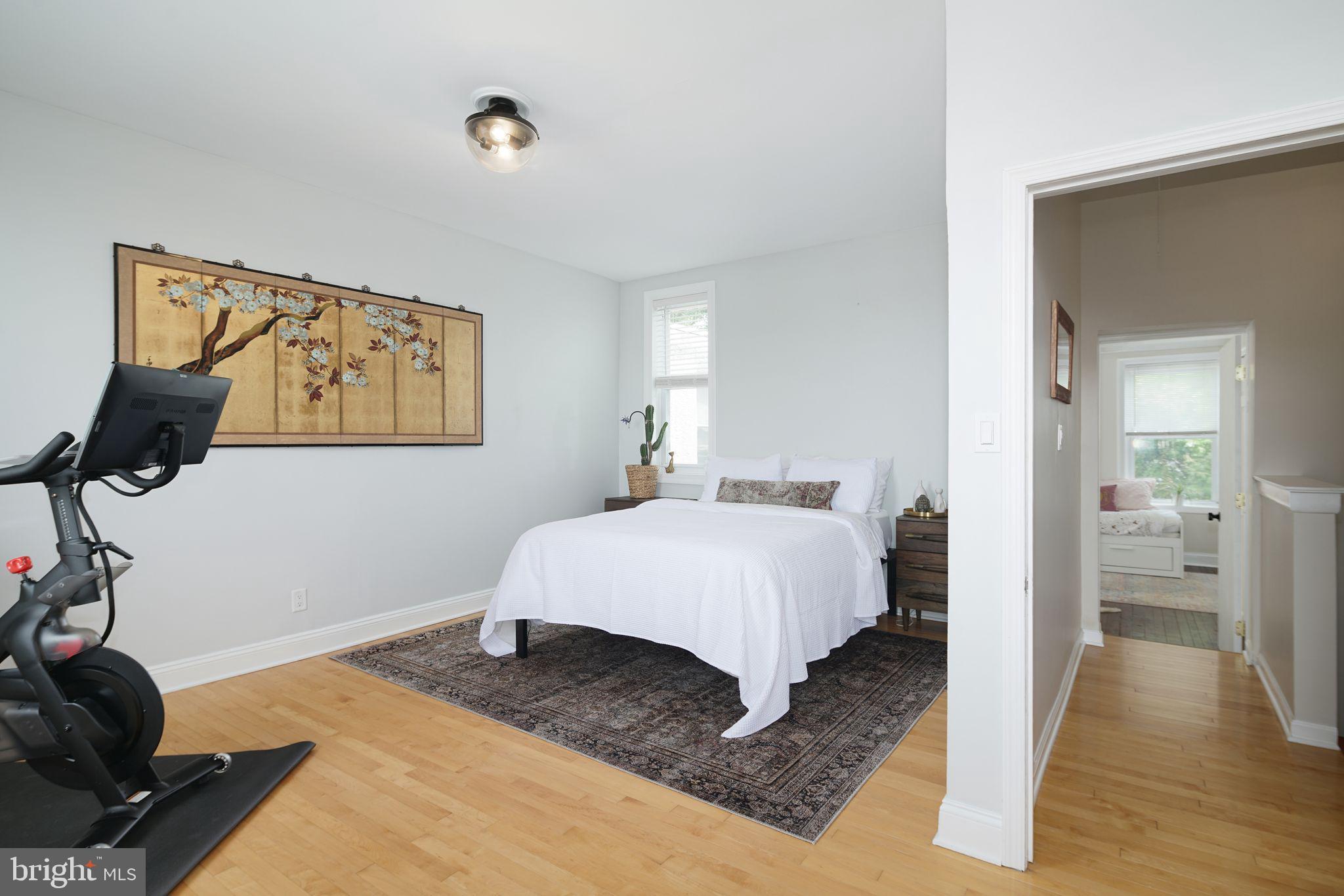 2215 E BOSTON STREET