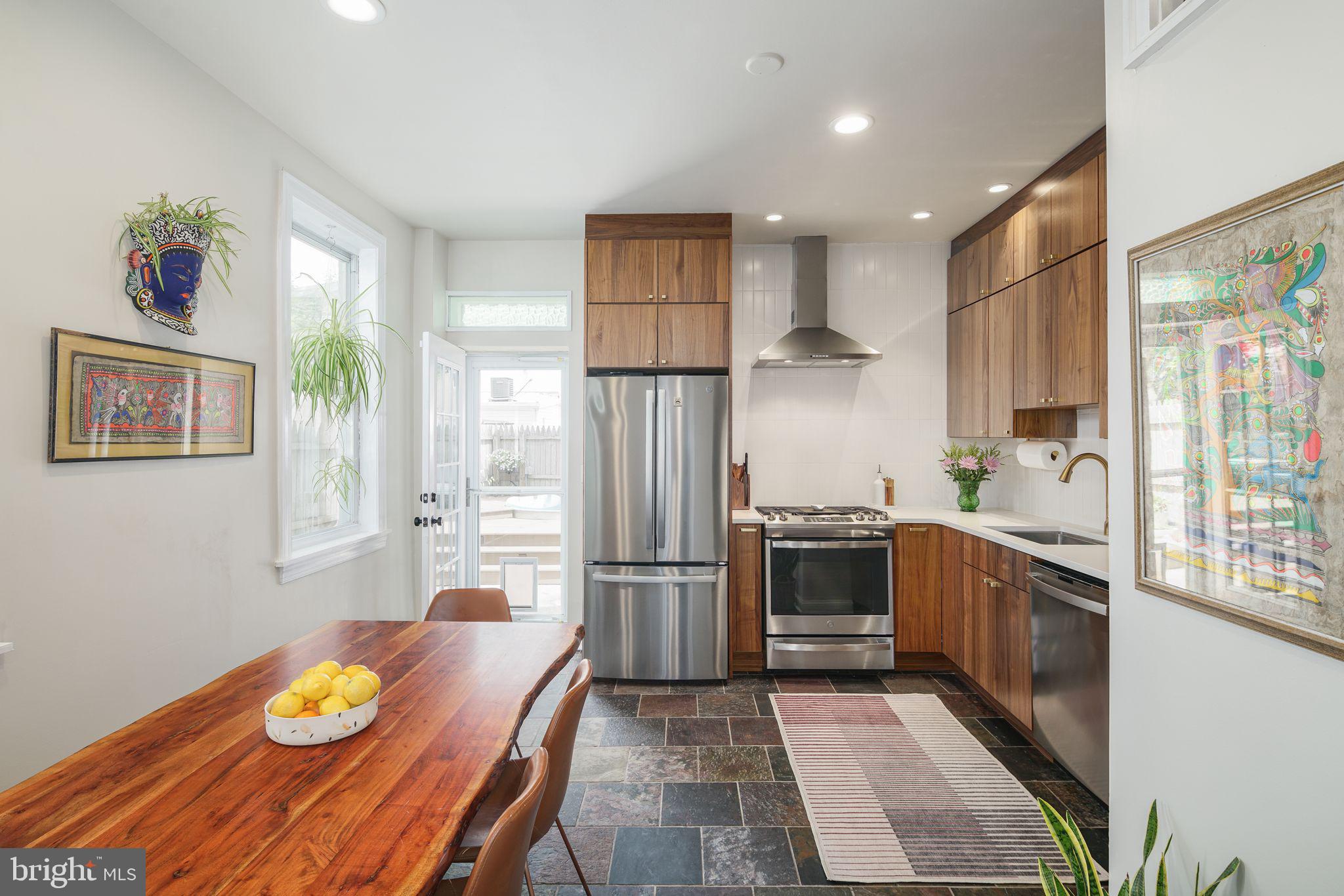 2215 E BOSTON STREET